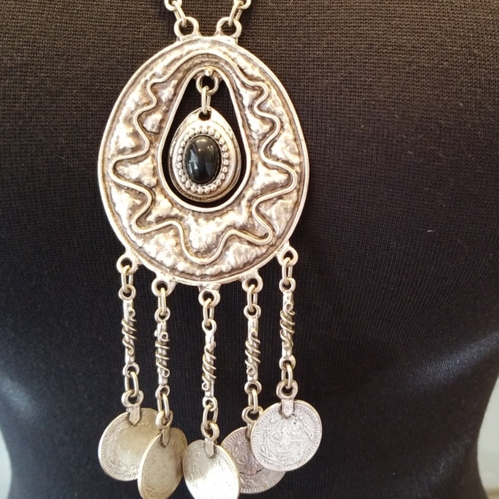 Necklace - Picture 3 of 4